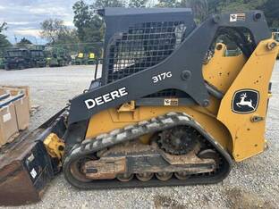 2020 John Deere 317G