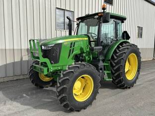 2023 John Deere 6135E