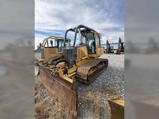 2001 John Deere 700H