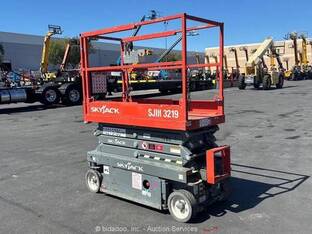 2017 SKYJACK SJIII3219