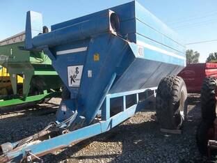 Kinze 400