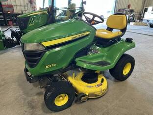 2018 John Deere X370