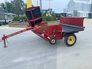 New Holland 166