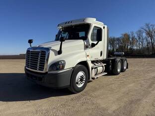 2017 Freightliner CASCADIA 125