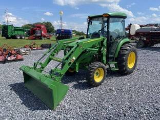 2018 John Deere 4052R
