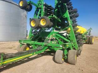 2013 John Deere 1890