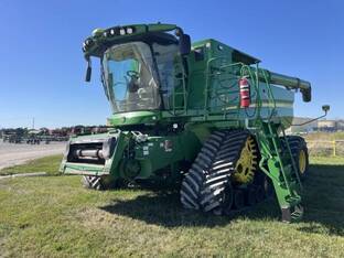 2022 John Deere S770