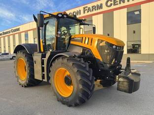 JCB Fastrac 8330