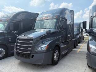 2026 Freightliner CASCADIA 126