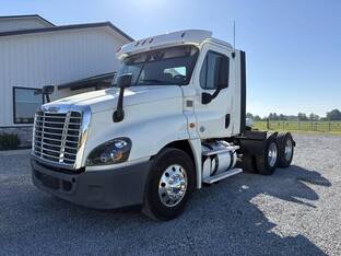 2018 Freightliner CASCADIA 125
