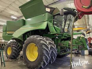 2023 John Deere S780