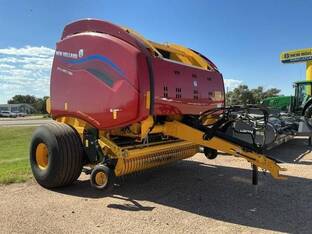 2023 New Holland ROLL-BELT 560