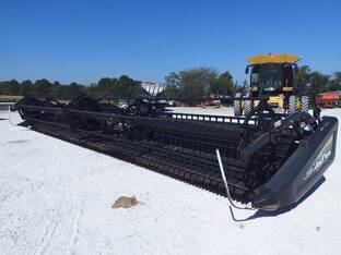 2012 MacDon Industries FD70