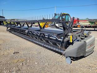 2009 Gleaner 8200-30