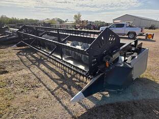 1998 Gleaner 820