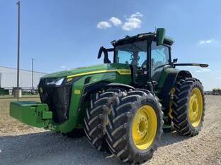 2023 John Deere 8R 410