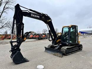 2019 John Deere 85G THMB