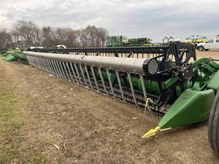 2011 John Deere 635F