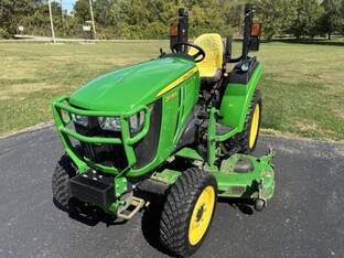 2017 John Deere 2038R