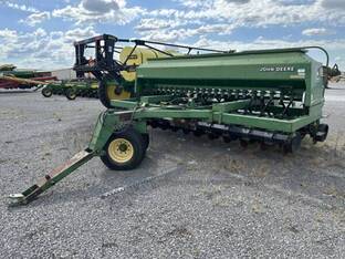 2001 John Deere 1560