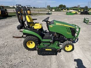 2015 John Deere 1025R