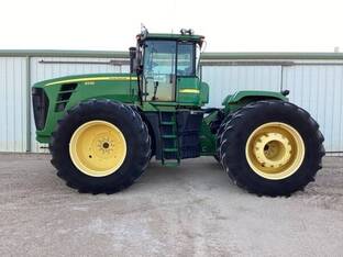 2010 John Deere 9330