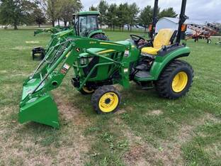 John Deere 2038R