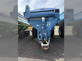 1995 Kinze 840