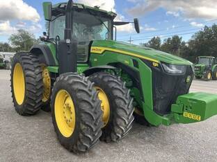 2022 John Deere 8R 280