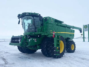 2022 John Deere S780