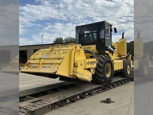 2023 BOMAG RS360