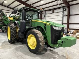 2011 John Deere 8310R