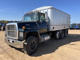 1990 Ford L9000
