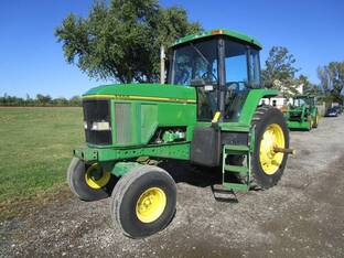 1993 John Deere 7700