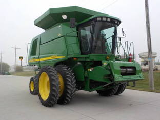 2004 John Deere 9560 STS