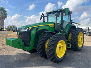 2022 John Deere 8R 340