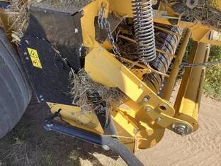 2022 New Holland ROLL-BELT 560