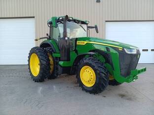2024 John Deere 8R 230