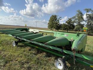 2015 John Deere 608C