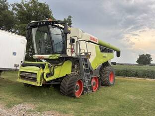 2021 Claas LEXION 8700TT