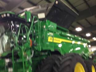 2023 John Deere X9 1100