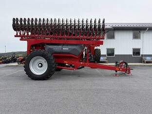 2025 HORSCH AVATAR 40SD
