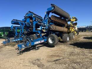 2023 Kinze MACH TILL 302