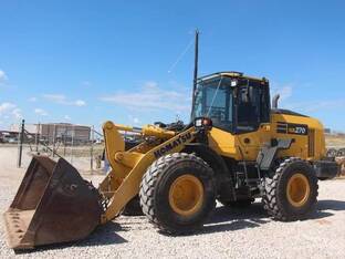 2021 Komatsu WA270-8