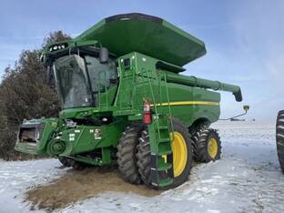 2021 John Deere S770