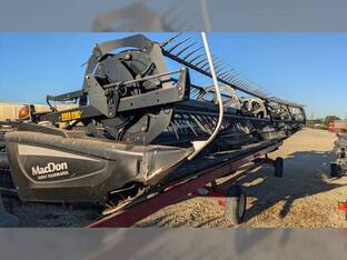 2017 MacDon Industries FD75