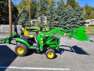 2019 John Deere 1025R