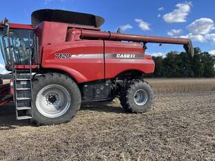2011 Case IH 7120