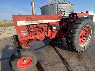 1970 International 856