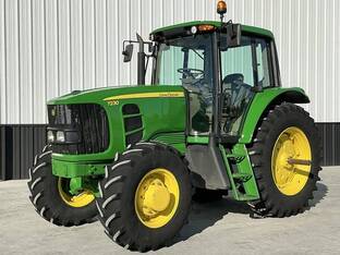 2012 John Deere 7230